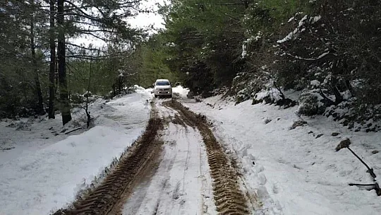 Milas Belediyesi hafta sonu kar mesaisindeydi