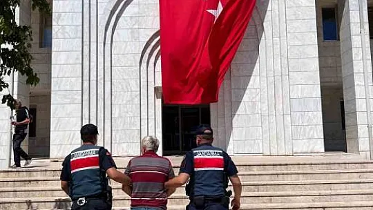 160 hektar alanı torpille yakmış