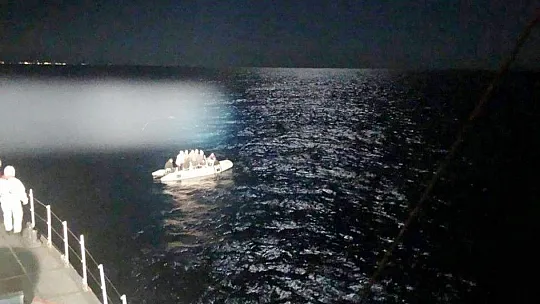 17 düzensiz göçmen kurtarıldı