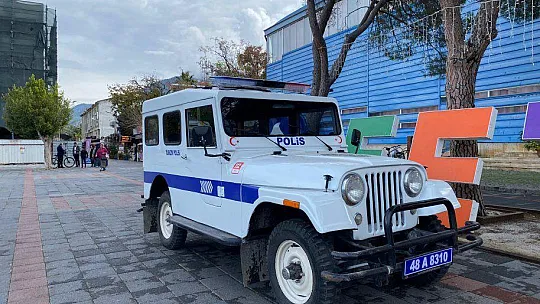 1954 MODEL NOSTALJİK JİP TANITILDI