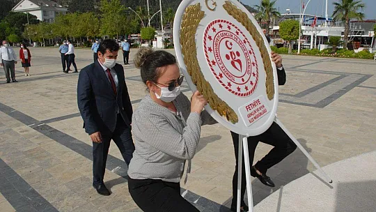 Fethiye'de Sosyal Mesafeli Tören 