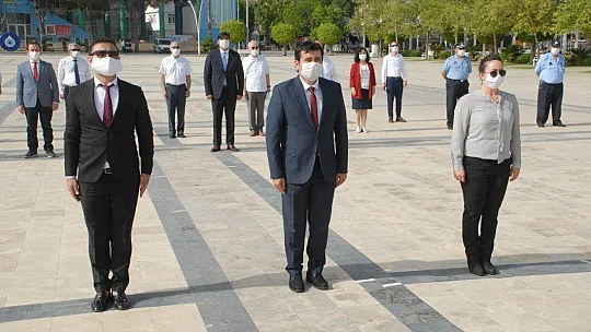 Fethiye'de Sosyal Mesafeli Tören 