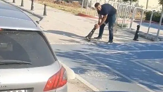 Trafik Magandaları Dubayı Söküp Kamyonetini Bisiklet Yolundan Geçirdi