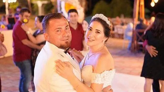 Mine Soydemir ile Mustafa Amaç rüya gibi bir düğünle dünya evine girdi