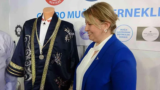 2 ayda elleri ile işlediği ceketi milli aşçıya hediye etti
