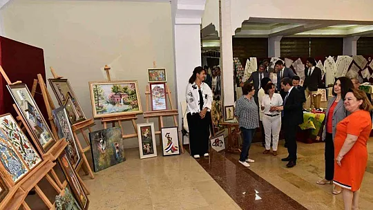 2 bin 700 kursiyerin eserleri sergilendi