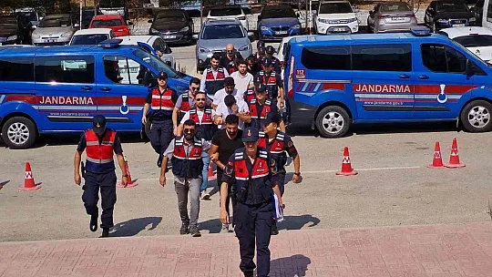 20 YAŞINDAKİ GENCİ KAN DAVASI YÜZÜNDEN ÖLDÜRMÜŞLER