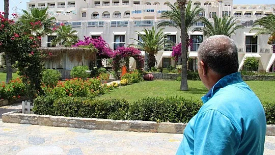 200 odalı oteli kapatıp klip çekti