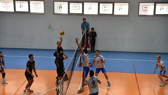 LİDER, EVİNDEKİ SON MAÇINDA DA GALİP