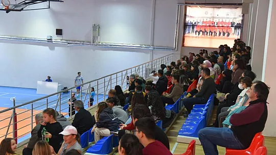 LİDER, EVİNDEKİ SON MAÇINDA DA GALİP