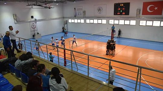LİDER, EVİNDEKİ SON MAÇINDA DA GALİP