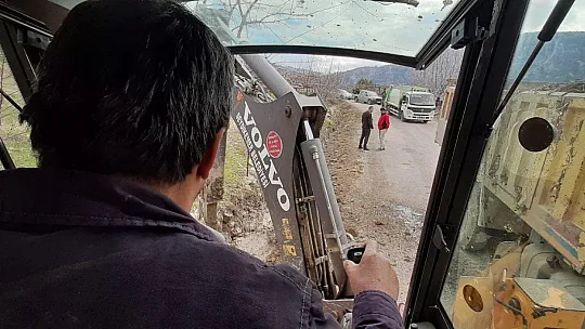 Seydikemer'de Yollar Bakım ve Onarımdan Geçiyor