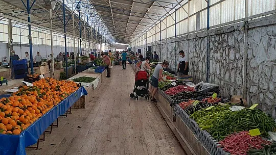 Pazar sakin geçti