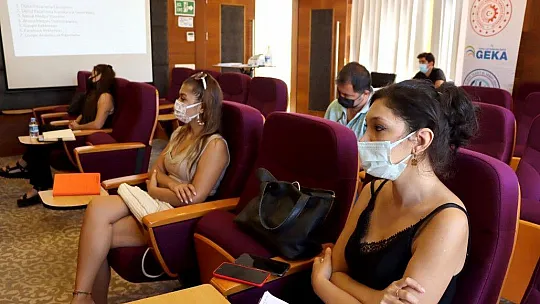 FTSO'da 'Dijital Pazarlama ve Sosyal Medya Yönetimi Eğitimi'nin 2'nci fazı başladı
