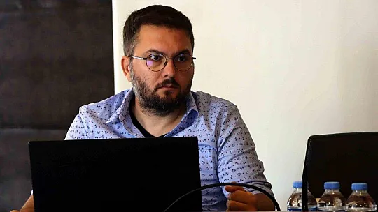 22 sektör temsilcisi 'Dijital Pazarlama ve Sosyal Medya Yönetimi Eğitimi' sertifikası aldı