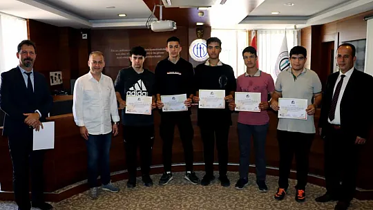 FTSO'da 63 Öğrenciye Afet Gönüllüsü Eğitimi Verildi