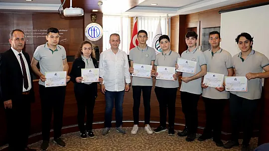 FTSO'da 63 Öğrenciye Afet Gönüllüsü Eğitimi Verildi