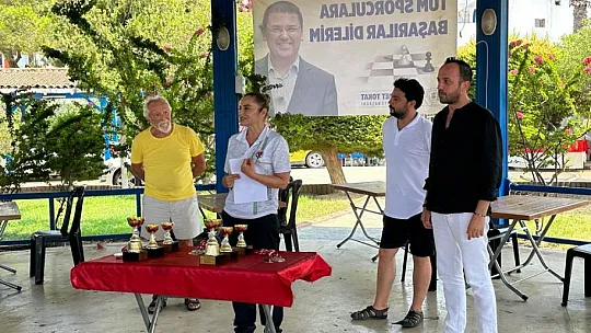 Güllük 14. Yıldırım Satranç Turnuvası sona erdi