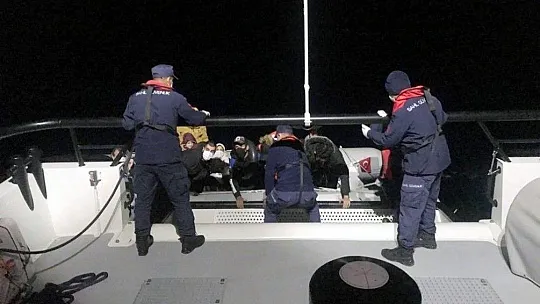 22 düzensiz göçmen kurtarıldı