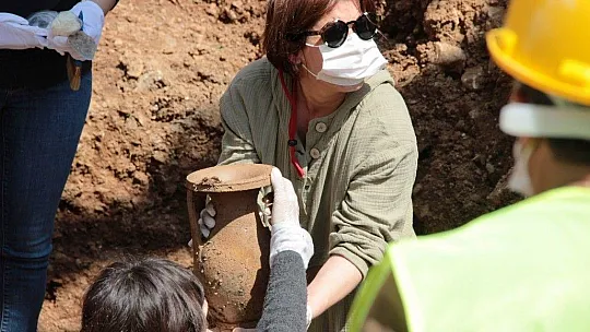 2400 yıl sonra lahit mezar gün yüzüne çıktı