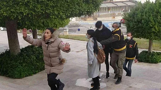 250 bin liralık cep telefonu çalan hırsızlar adliyeye sevk edildi