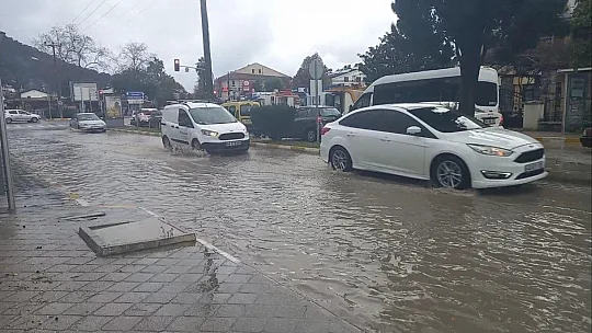 Hortum yıktı geçti