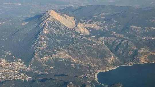 MEMLEKET HASRETİNİ HAVADA GİDERDİ