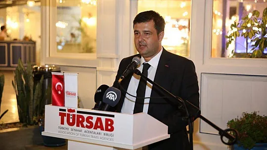 Daily Express yazdı  'Güvenli tatil için Türkiye'ye gidin'