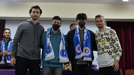 Fethiyespor'dan Ömer Özyer Anadolu Öğretmen Lisesi'ne Ziyaret