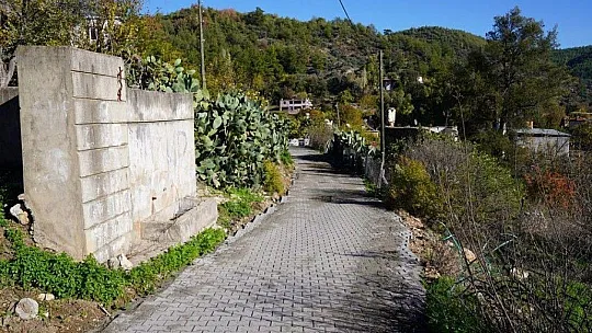 Seydikemer Belediyesi yol çalışması devam ediyor