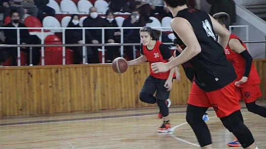 Babalar ve oğulları mücadele etti