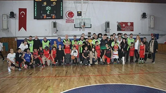 Babalar ve oğulları mücadele etti