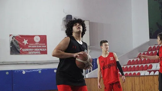 Babalar ve oğulları mücadele etti