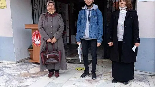 Müftülükten öğrencilere hediye