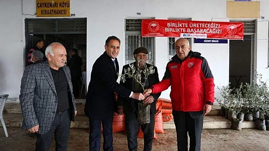 Arı yemi, zeytin fidanı ve gübre dağıtımları devam ediyor