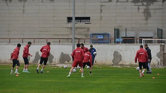 Yağmur çamur engel değil