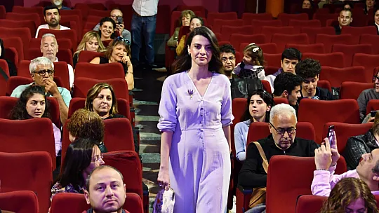 Dastar defilesi büyük beğeni topladı