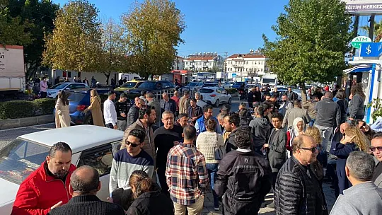 Villa kiralayanların katıldığı toplantıda izdiham yaşandı