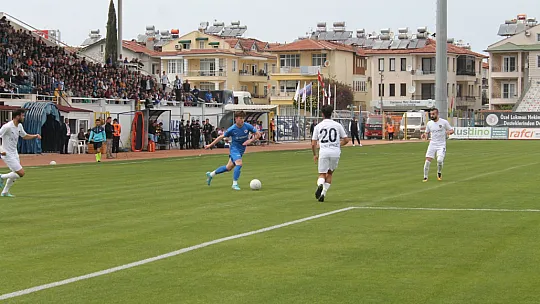 Fethiyespor, Bucaspor'u eli boş gönderdi 2-0