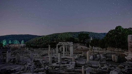 Stratonikeia Antik Kentinde Meteor Yağmuru Şöleni