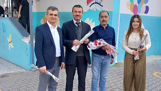 Muhtar Zorbaş'tan Öğretmenler Günü'nde Öğretmenlere Ziyaret
