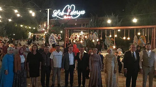 GÖRKEMLİ DÜĞÜN İLE DÜNYA EVİNE GİRDİLER