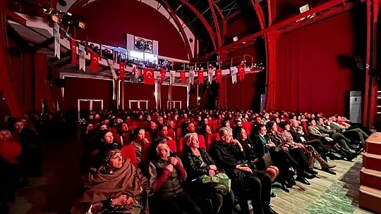 25 KASIM GÜNÜ'NE ÖZEL TİYATRO