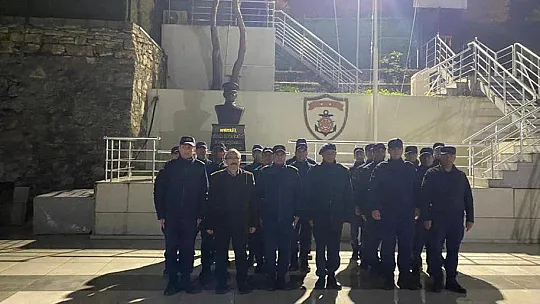 YILBAŞI GECESİNDE KAYMAKAM KARAMANIN AYAK BASMADIĞI YER KALMADI