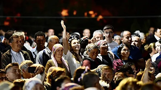 Nif Kiraz Festivali Coşkulu Geçti