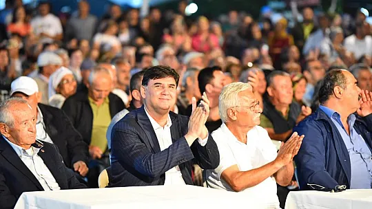 Nif Kiraz Festivali Coşkulu Geçti