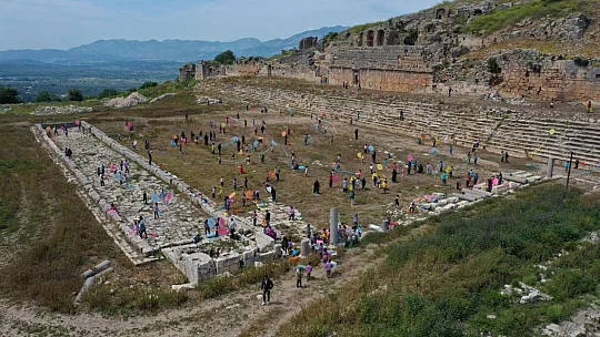 Yüzlerce Uçurtma Tlos Antik Kenti'nde Uçtu