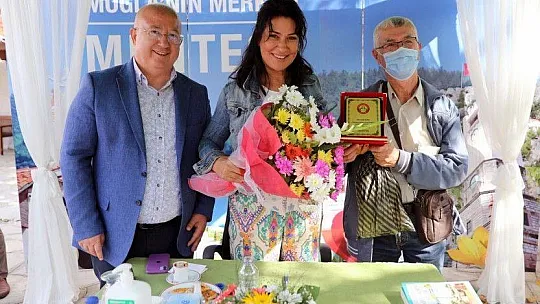 İclal Aydın, Menteşe'de Okurlarıyla Buluştu