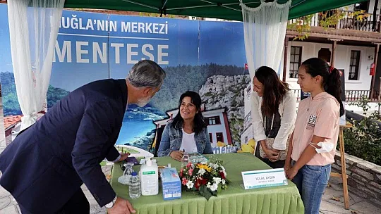 İclal Aydın, Menteşe'de Okurlarıyla Buluştu