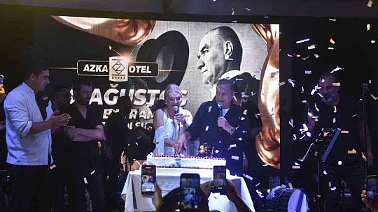 4 YIL ARADAN SONRA BODRUM'A SAHNE İÇİN GELDİ